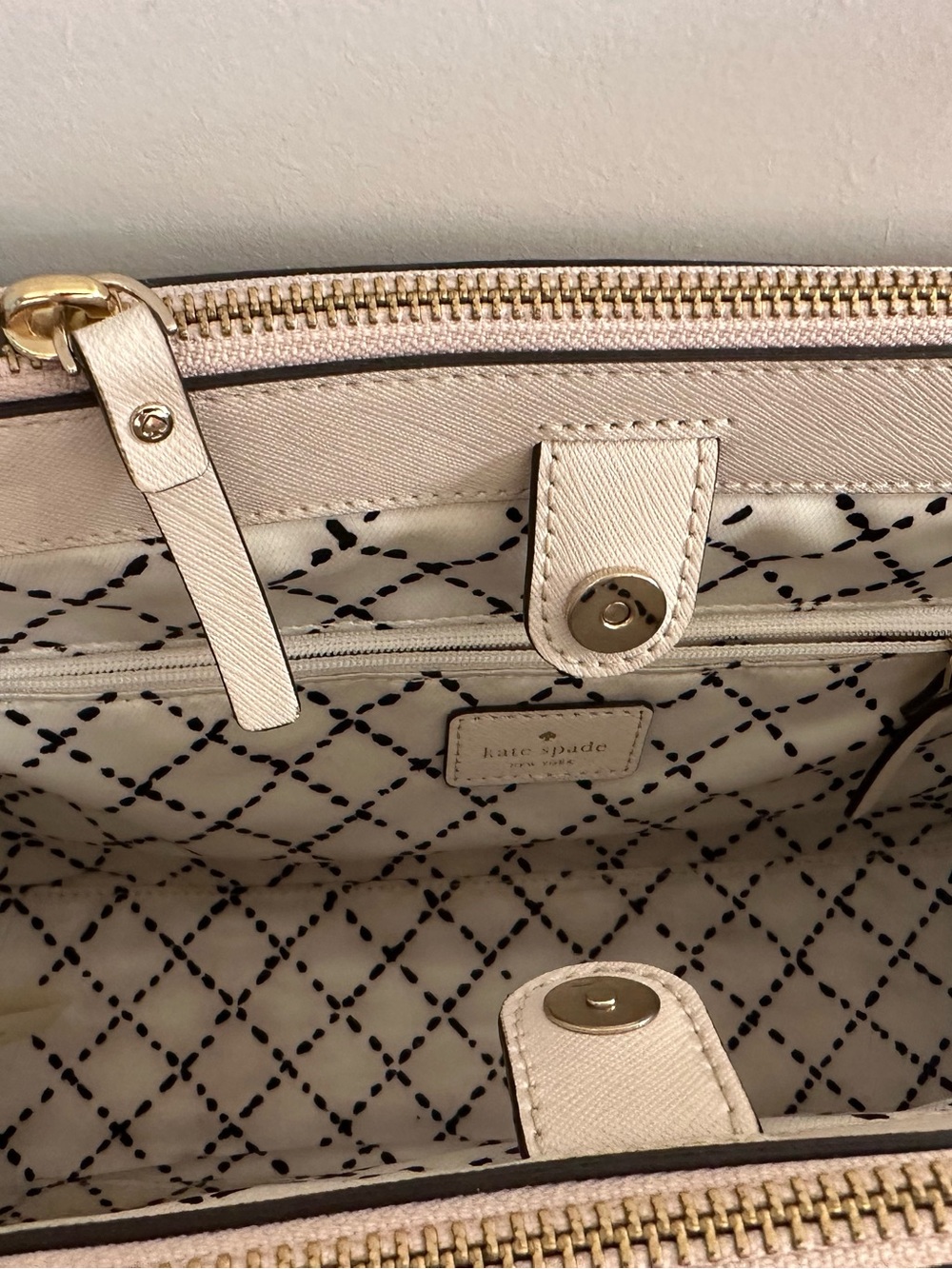 Kate Spade Bag - Picture 2 of 5